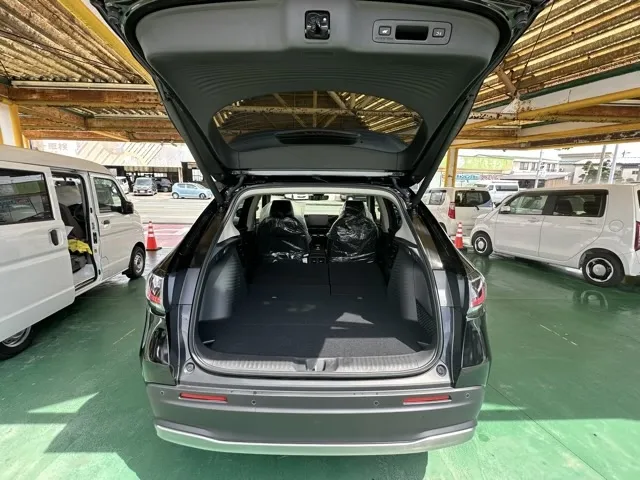 ZR-V(ホンダ)e：HEV X BSI 後退出庫サポートレス登録済未使用車 9