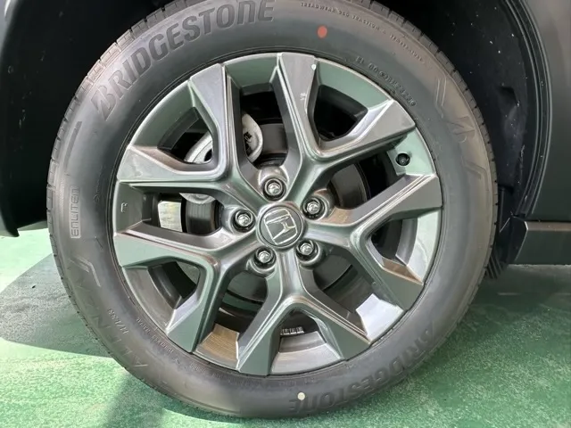 ZR-V(ホンダ)e：HEV X BSI 後退出庫サポートレス登録済未使用車 12