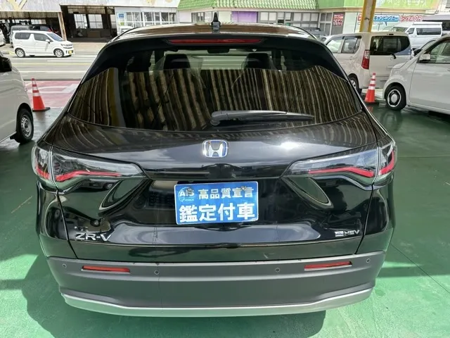 ZR-V(ホンダ)e：HEV X BSI 後退出庫サポートレス登録済未使用車 8