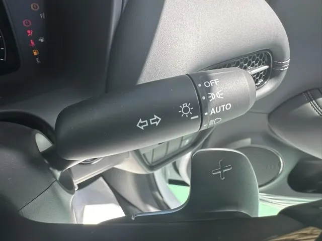 ZR-V(ホンダ)Z登録済未使用車 14