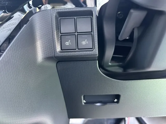 タント(ダイハツ)RS パノラマUGP プレミアムプラン届出済未使用車 17