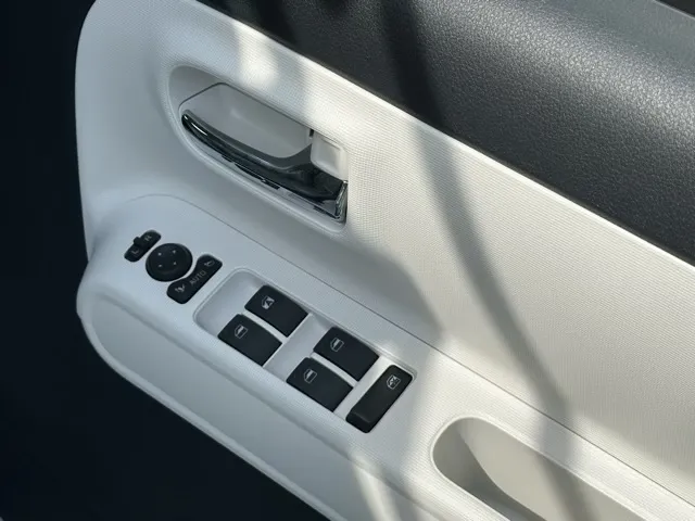 キャンバス(ダイハツ)ストライプスG パノラマUGP届出済未使用車 13