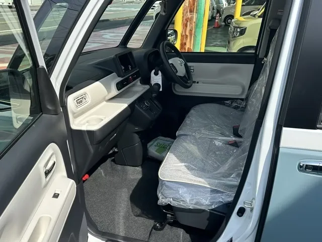 キャンバス(ダイハツ)ストライプスG パノラマUGP届出済未使用車 3
