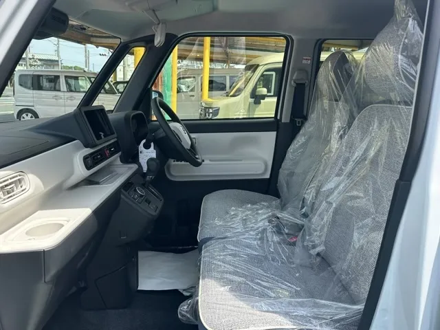 キャンバス(ダイハツ)ストライプスG パノラマUGP届出済未使用車 3