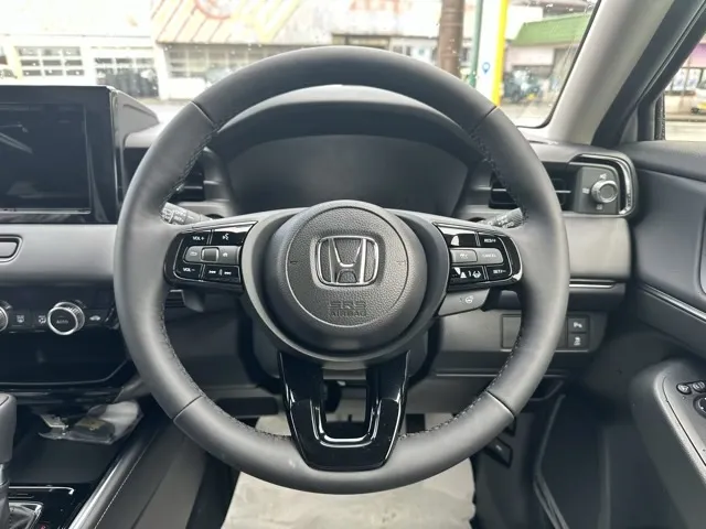 ヴェゼル(ホンダ)e：HEV　Z新車見本展示有 6