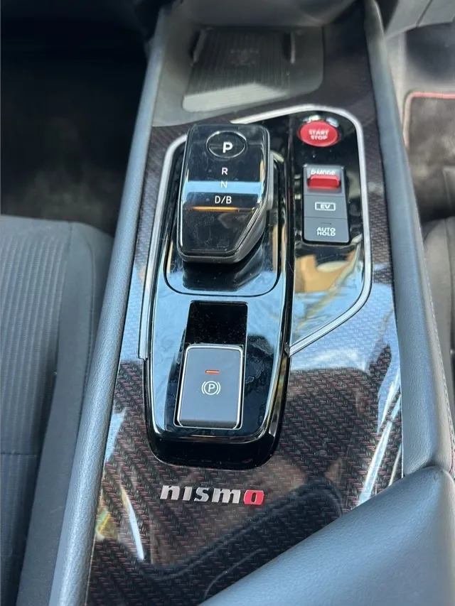 オーラ(ニッサン)ニスモ プロパイロット ナビ ワイヤレス充電中古車 17