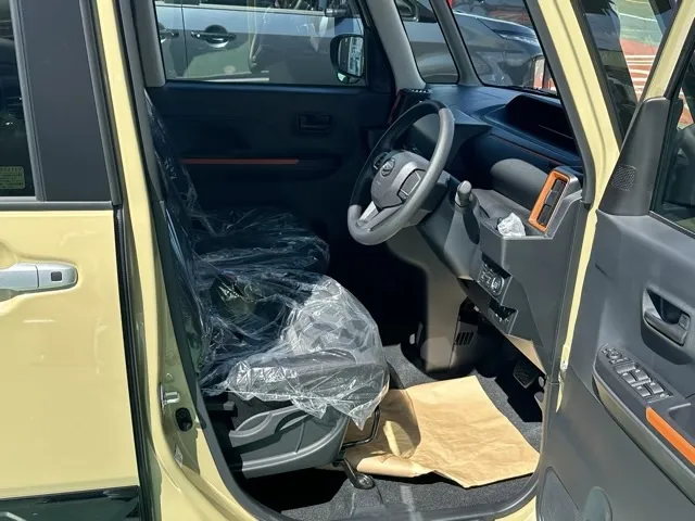 タント(ダイハツ)ファンクロス 9インチDオーディオ届出済未使用車 13
