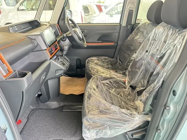 タント(ダイハツ)ファンクロス 9インチDオーディオ届出済未使用車 3