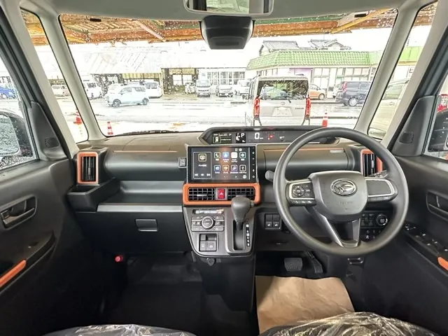 タント(ダイハツ)ファンクロス 9インチDオーディオ届出済未使用車 5