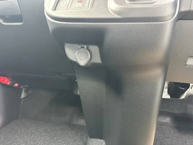 タント(ダイハツ)ファンクロス 9インチDオーディオ届出済未使用車 19