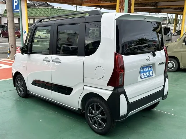 タント(ダイハツ)ファンクロス 9インチDオーディオ届出済未使用車 2