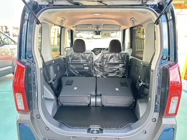 タント(ダイハツ)ファンクロスターボ 9インチDオーディオ届出済未使用車 10