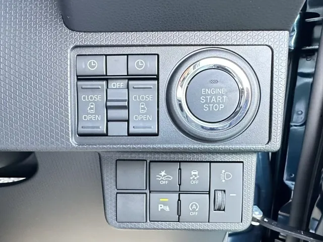 タント(ダイハツ)ファンクロスターボ 9インチDオーディオ届出済未使用車 16