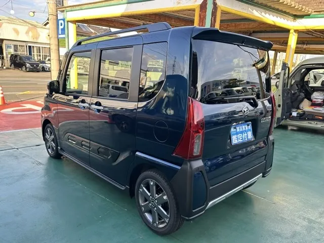 タント(ダイハツ)ファンクロスターボ 9インチDオーディオ届出済未使用車 2