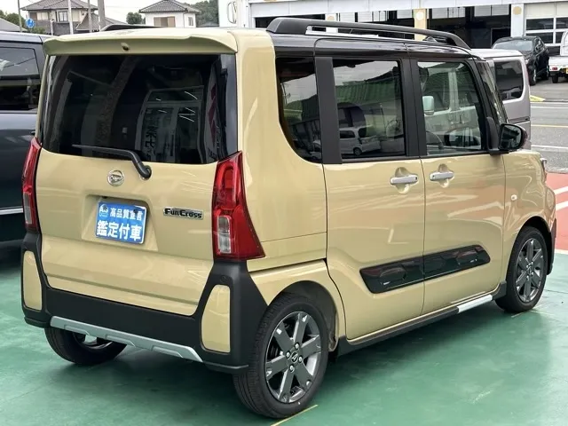 タント(ダイハツ)ファンクロスターボ 9インチDオーディオ届出済未使用車 13