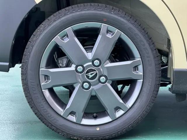 タント(ダイハツ)ファンクロスターボ 9インチDオーディオ届出済未使用車 14