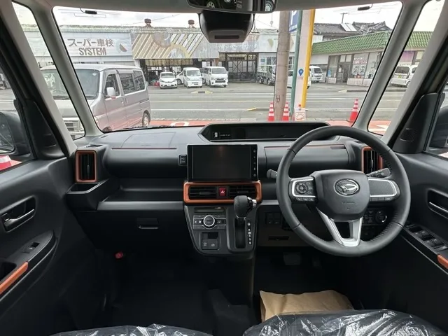 タント(ダイハツ)ファンクロスターボ 9インチDオーディオ届出済未使用車 5