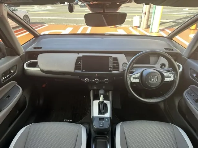 フィット(ホンダ)e：HEV クロスター中古車 5