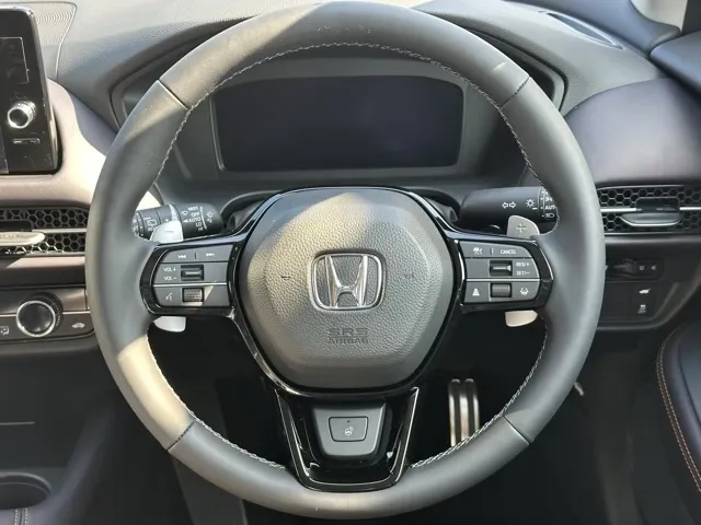 ZR-V(ホンダ)e：HEV Z登録済未使用車 6