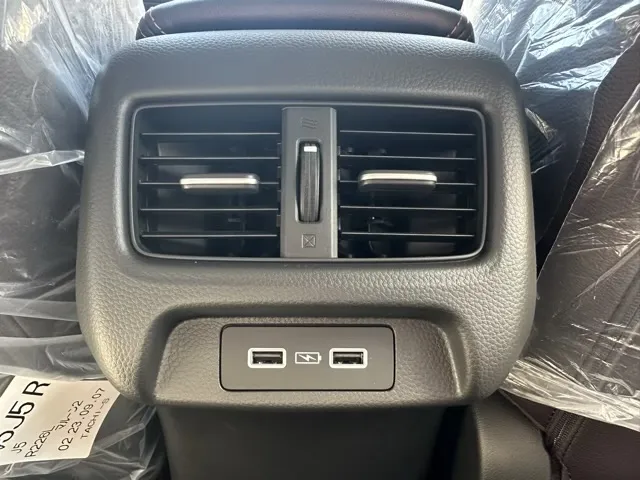 ZR-V(ホンダ)e：HEV Z登録済未使用車 7