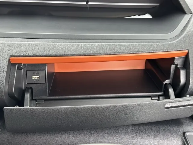 タント(ダイハツ)ファンクロス パノラマUGP届出済未使用車 18