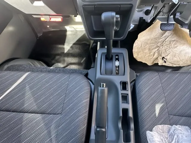 キャリートラック(スズキ)スーパーキャリイXリミテッド 4WD AT届出済未使用車 14