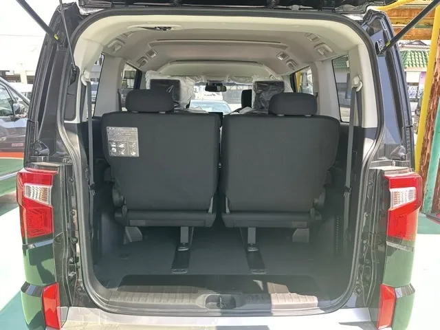 デリカD:5(三菱)Ｐ 7人 ナビ取付PKGⅡ+後席モニター取付PKG オートステップ付新車見本展示有 11