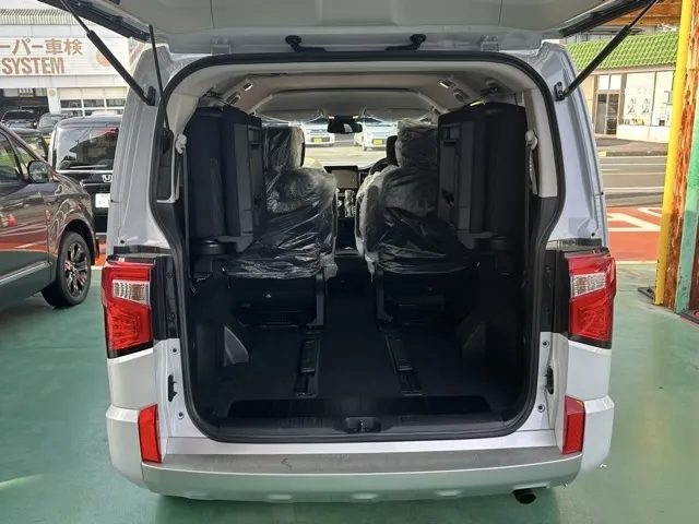 デリカD:5(三菱)Ｐ 7人 ナビ取付PKGⅡ+後席モニター取付PKG オートステップ付新車見本展示有 12
