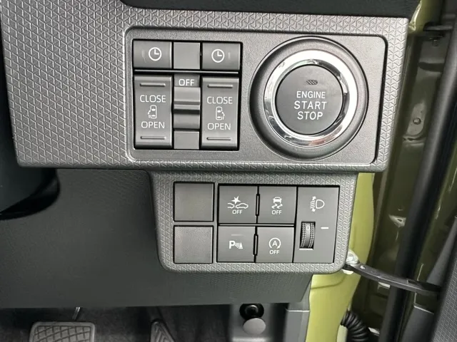 タント(ダイハツ)ファンクロスターボ  パノラマUGP届出済未使用車 18