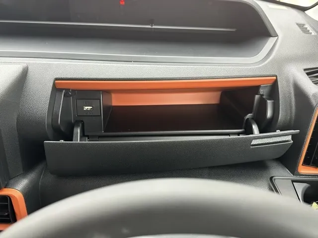 タント(ダイハツ)ファンクロスターボ  パノラマUGP届出済未使用車 22