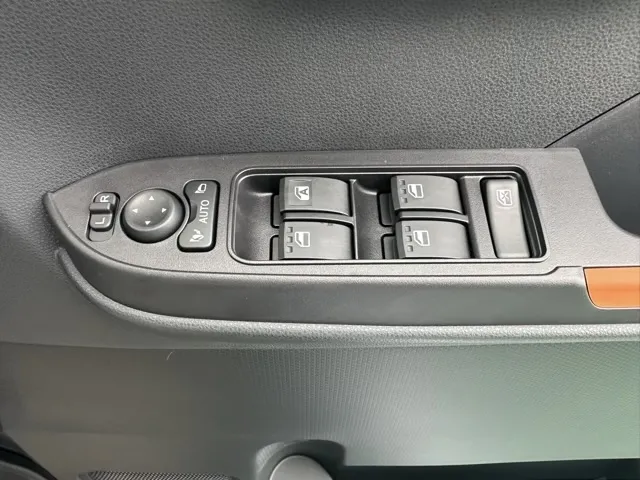 タント(ダイハツ)ファンクロスターボ  パノラマUGP届出済未使用車 13