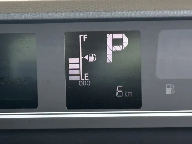 タント(ダイハツ)ファンクロスターボ 9インチDオーディオ届出済未使用車 28