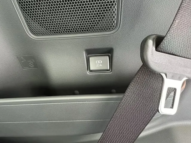 タント(ダイハツ)ファンクロスターボ 9インチDオーディオ届出済未使用車 12