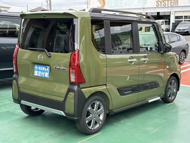 タント(ダイハツ)ファンクロスターボ 9インチDオーディオ届出済未使用車 13