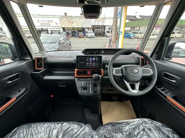 タント(ダイハツ)ファンクロスターボ 9インチDオーディオ届出済未使用車 5