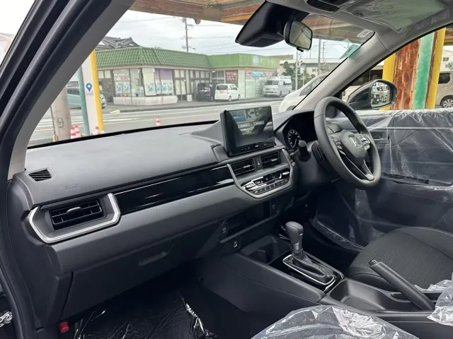 WR-V(ホンダ)Z+登録済未使用車 12