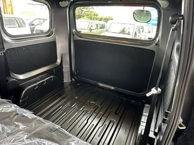 バネット(ニッサン)VX登録済未使用車 5