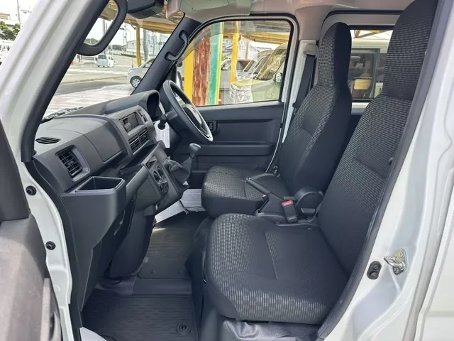 ハイゼット(ダイハツ)デラックス MT中古車 3
