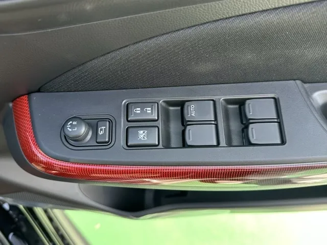 スイフト(スズキ)ベースグレード　セーフティサポート非装着車 MT中古車 12