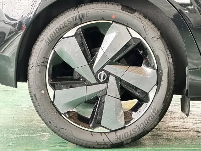オーラ(ニッサン)G レザーエディションディーラ-試乗車 10
