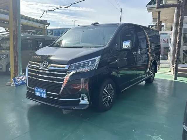 グランエース(トヨタ)プレミアム 6人中古車 1