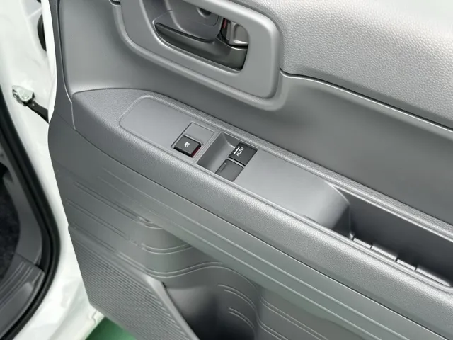 N-VAN(ホンダ)Gタイプ AT届出済未使用車 12