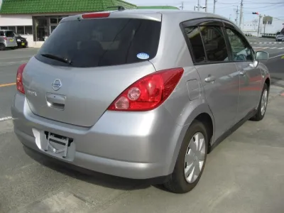 ティーダ(ニッサン)１５M中古車 2