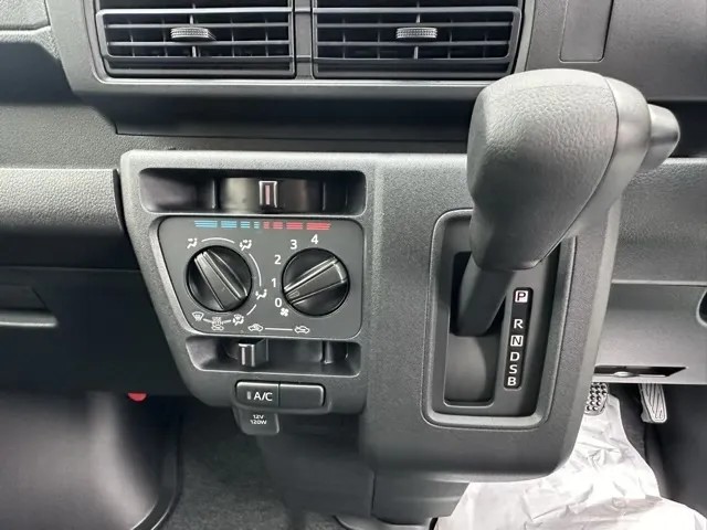 ハイゼット(ダイハツ)G届出済未使用車 18
