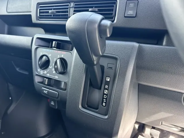 ハイゼット(ダイハツ)G ４WD届出済未使用車 18