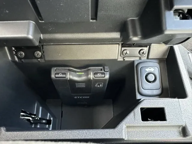 コペン(ダイハツ)トヨタ GRスポーツ MT中古車 18