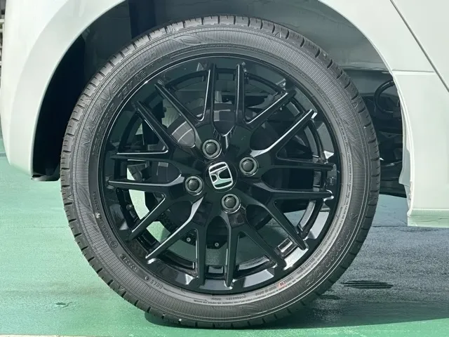 N-ONE(ホンダ)ＲＳ ６ＭＴ届出済未使用車 11