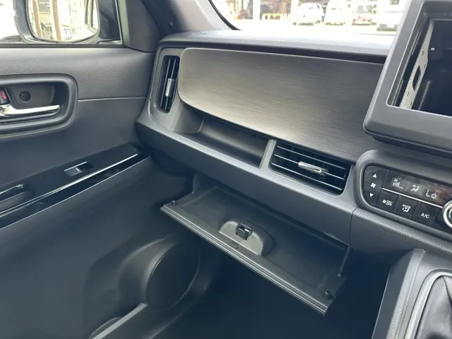 N-ONE(ホンダ)ＲＳ ６ＭＴ届出済未使用車 16