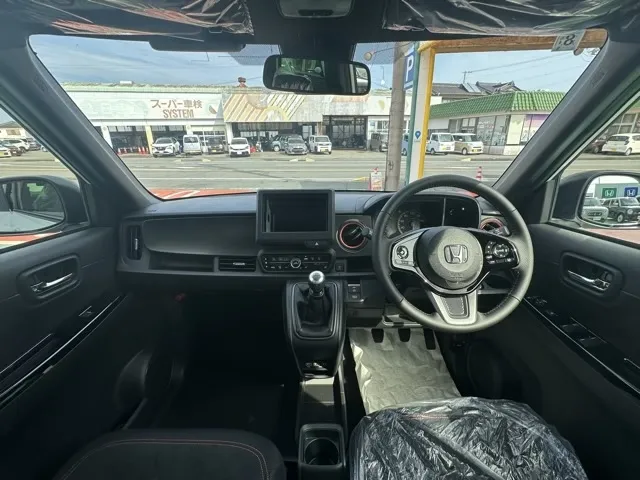 N-ONE(ホンダ)ＲＳ ６ＭＴ届出済未使用車 5