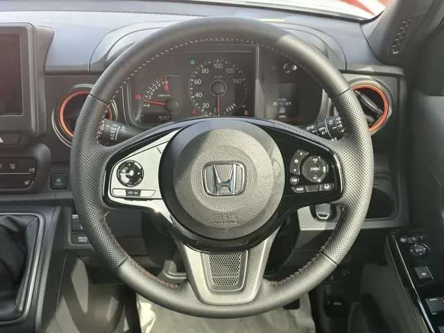 N-ONE(ホンダ)ＲＳ ６ＭＴ届出済未使用車 6